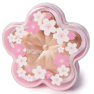 Iluminador Facial En Polvo Compacto Estuche Flor Rosa Con Tonos De 7.5 Cm | HU-HY342