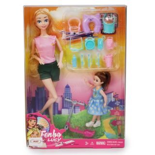 Muñeca Lucy En El Parque De Plástico Y Accesorios De Colores 32.5 Cm | MF-24312