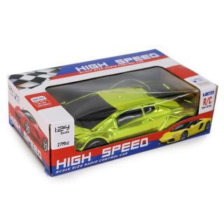 Carro A Control Remoto Chico Deportivo Metalizado En Color Verde Con Antena 18 Cm | FLA-1420