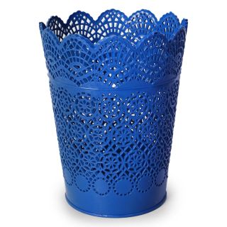 Florero Calado De Plástico Mediano Grabado Flores Y Círculos Varios Colores 14 x 17.7 Cm | GM-213 FMV