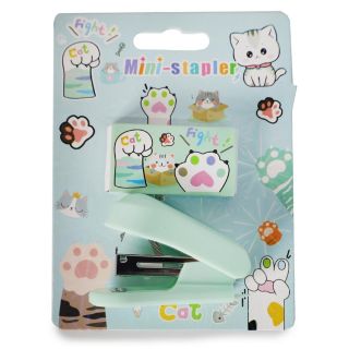 Engrapadora Escolar Chica De Plástico Staple En Color Verde Y Morado Con Grapas 6 Cm | HM26D-250
